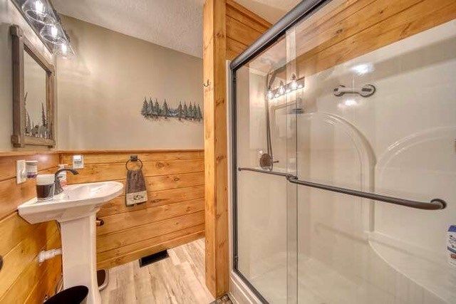 2912 Gribble Edwards Road, Hayesville, NC 28904