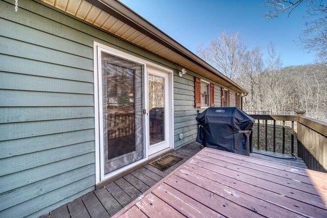 2912 Gribble Edwards Road, Hayesville, NC 28904