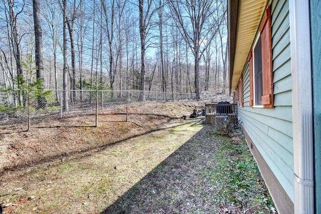 2912 Gribble Edwards Road, Hayesville, NC 28904