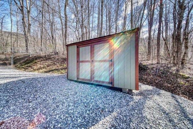 2912 Gribble Edwards Road, Hayesville, NC 28904
