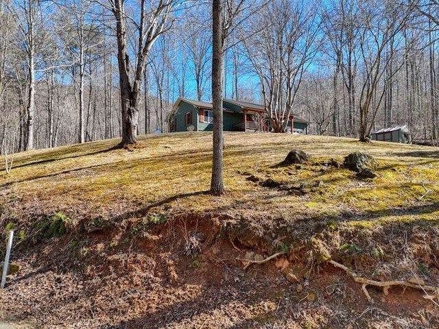 2912 Gribble Edwards Road, Hayesville, NC 28904