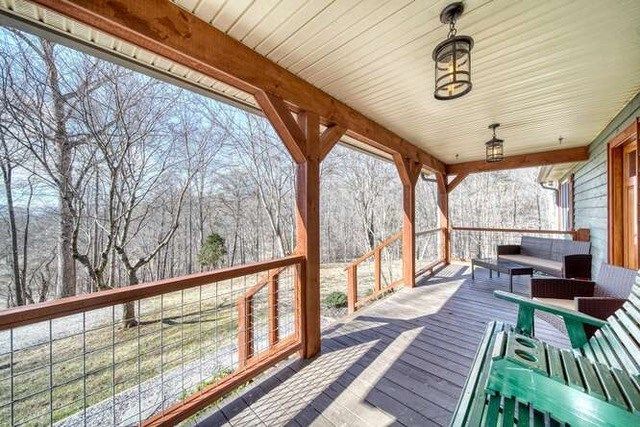 2912 Gribble Edwards Road, Hayesville, NC 28904