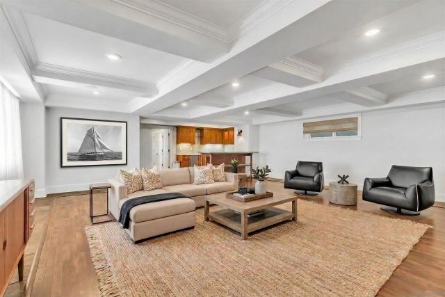 839 Pomona Avenue, Coronado, CA 92118