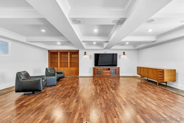 839 Pomona Avenue, Coronado, CA 92118