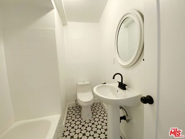 1150 Laveta Terrace, Los Angeles, CA 90026