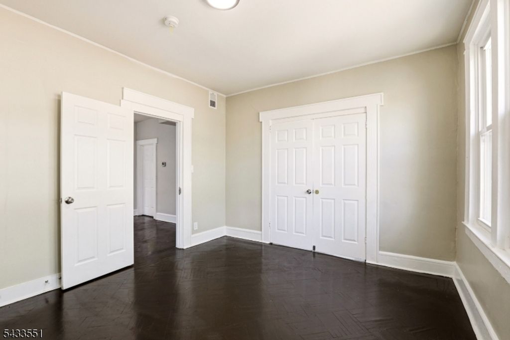 28 Underwood St, Newark City, NJ 07106 — photo 4