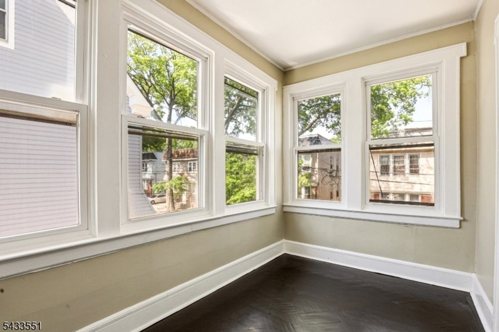 28 Underwood St, Newark City, NJ 07106 — photo 5