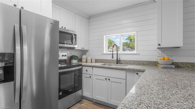 2802 Magnolia ST, Portsmouth, VA 23704