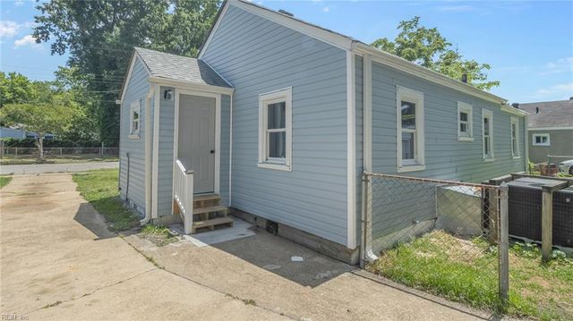 2802 Magnolia ST, Portsmouth, VA 23704