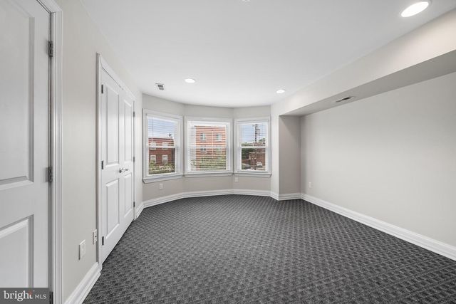 619 S 42ND ST, Philadelphia, PA 19104