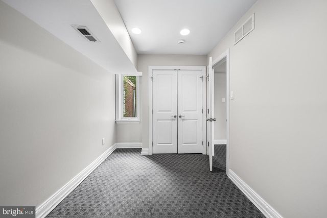 619 S 42ND ST, Philadelphia, PA 19104
