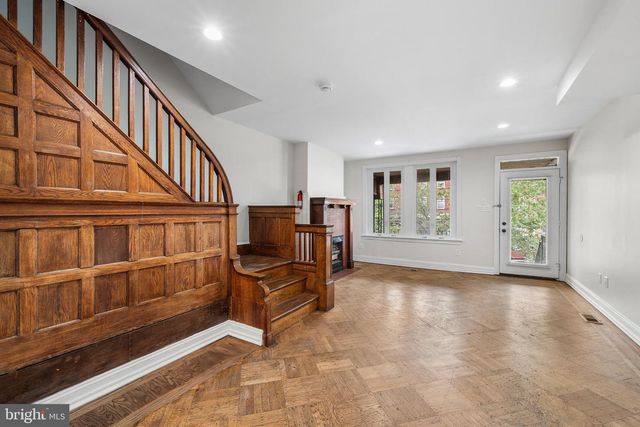 619 S 42ND ST, Philadelphia, PA 19104
