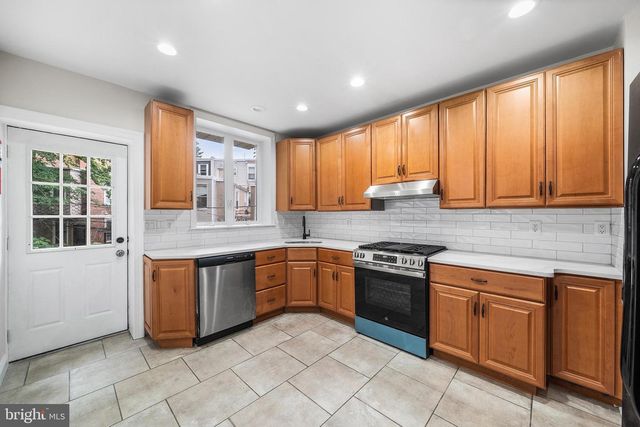 619 S 42ND ST, Philadelphia, PA 19104