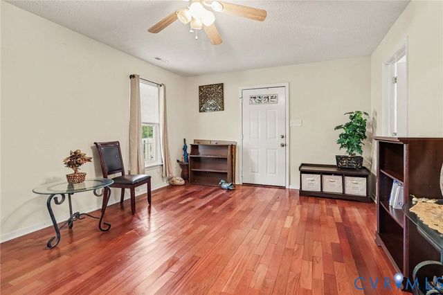4103 Kings Gate Rd, Chester, VA 23831