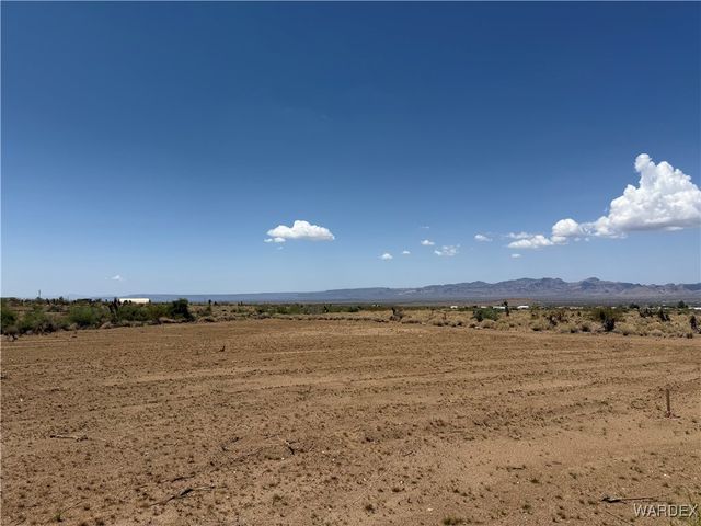 2.85 Ac Shipp Drive, Golden Valley, AZ 86413