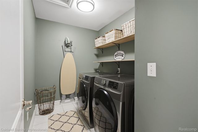 1928 Tranquil Court, Commerce Charter Township, MI 48390