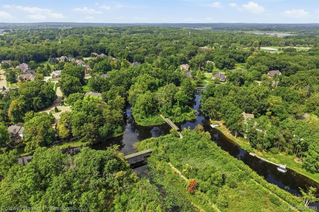1928 Tranquil Court, Commerce Charter Township, MI 48390