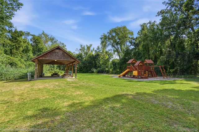 1928 Tranquil Court, Commerce Charter Township, MI 48390