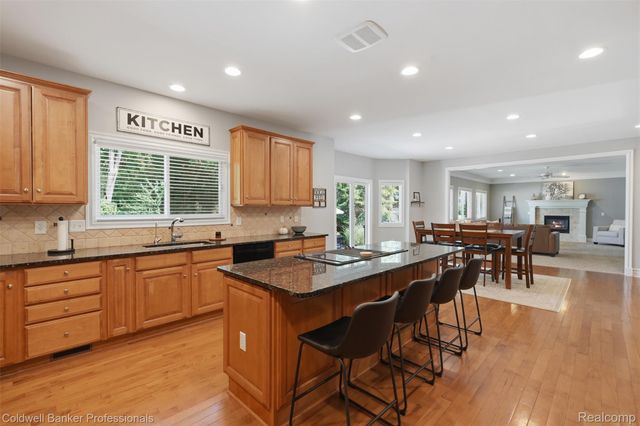 1928 Tranquil Court, Commerce Charter Township, MI 48390