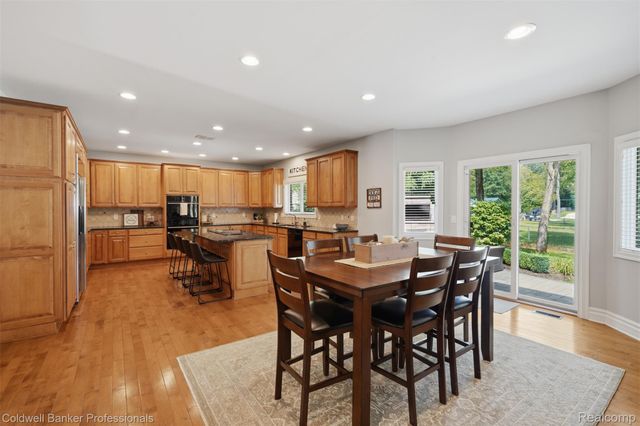 1928 Tranquil Court, Commerce Charter Township, MI 48390