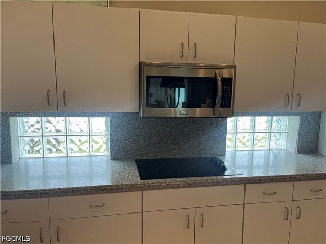 17550 Fan Palm CT, North Fort Myers, FL 33917