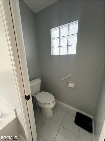 17550 Fan Palm CT, North Fort Myers, FL 33917
