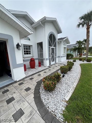 17550 Fan Palm CT, North Fort Myers, FL 33917