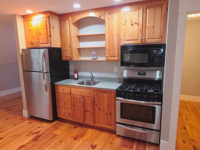 370 Westford Rd 1, Dunstable, MA 01827