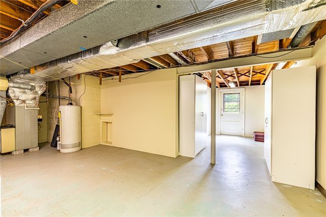 241 Shorewood Drive, Webster, NY 14580
