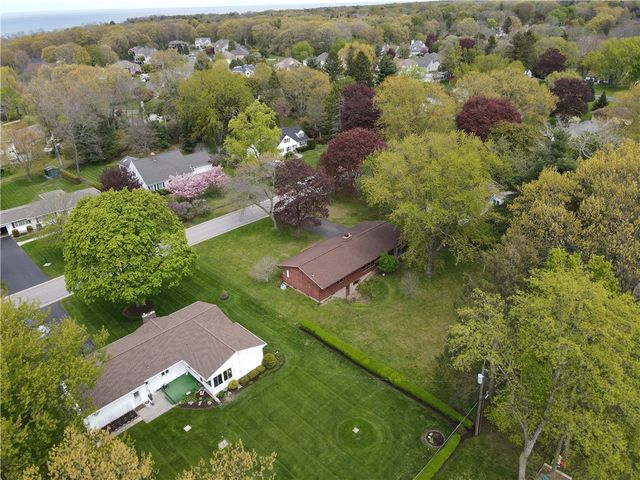 241 Shorewood Drive, Webster, NY 14580