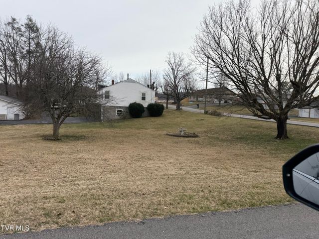 345 Monroe Street, Bristol, VA 24201