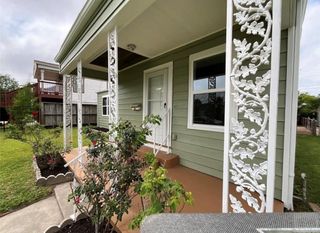 4806 Alamo Drive, Galveston, TX 77551