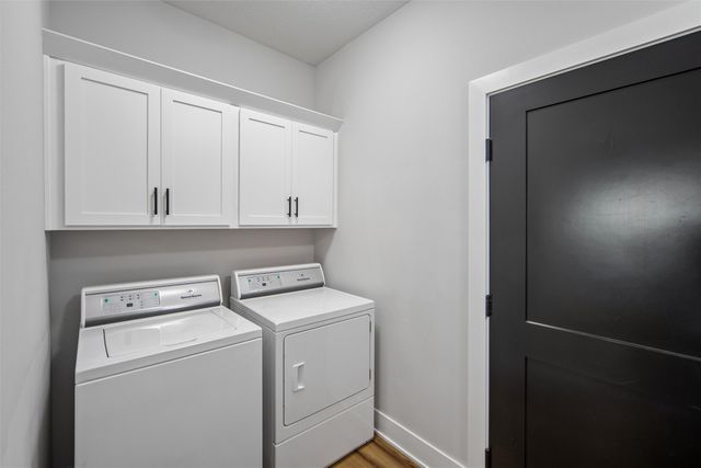 855 Augusta Court, Waukee, IA 50263