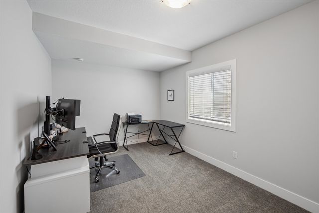 855 Augusta Court, Waukee, IA 50263