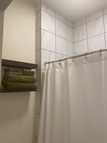 2708 Winbern Street, Houston, TX 77004