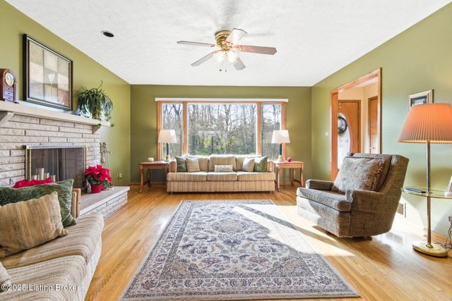 9701 Fern Creek Rd, Louisville, KY 40291