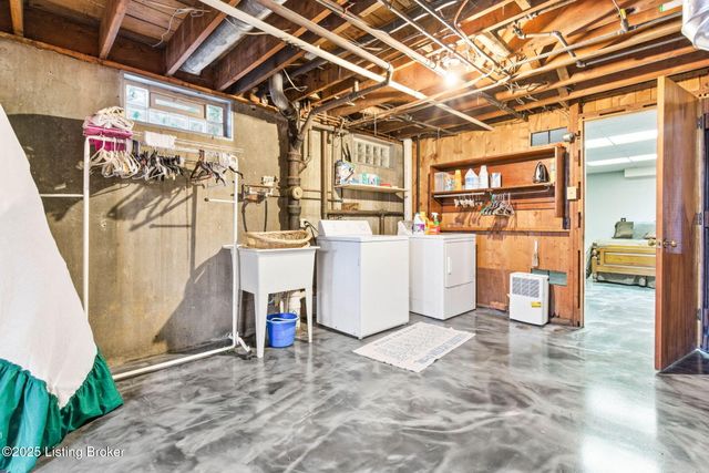 9701 Fern Creek Rd, Louisville, KY 40291