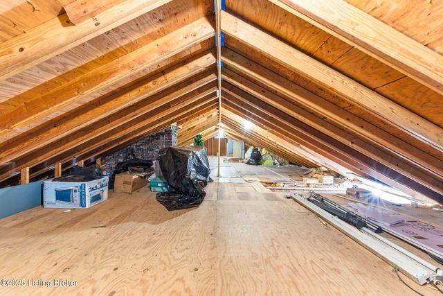 9701 Fern Creek Rd, Louisville, KY 40291