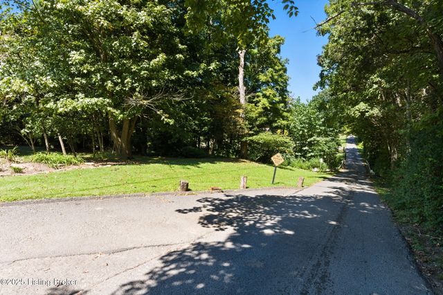 9701 Fern Creek Rd, Louisville, KY 40291
