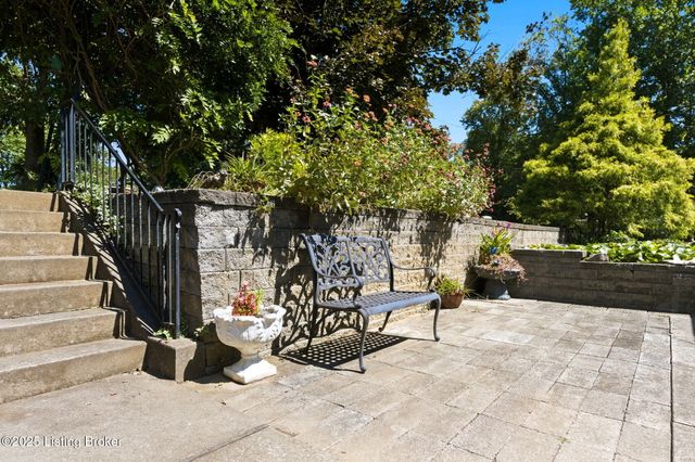 9701 Fern Creek Rd, Louisville, KY 40291