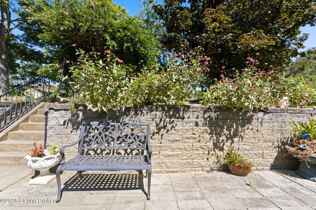 9701 Fern Creek Rd, Louisville, KY 40291