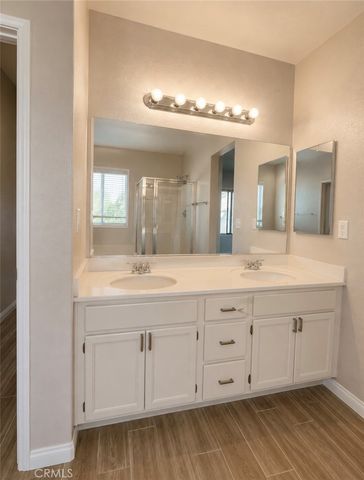 38354 Coralino, Murrieta, CA 92563