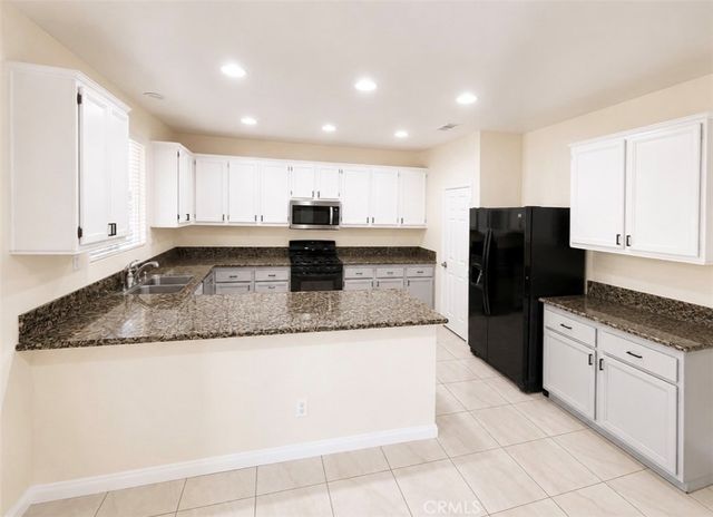 38354 Coralino, Murrieta, CA 92563