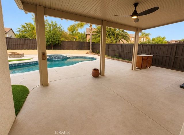 38354 Coralino, Murrieta, CA 92563