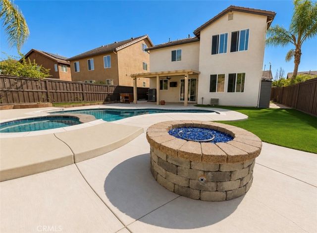 38354 Coralino, Murrieta, CA 92563