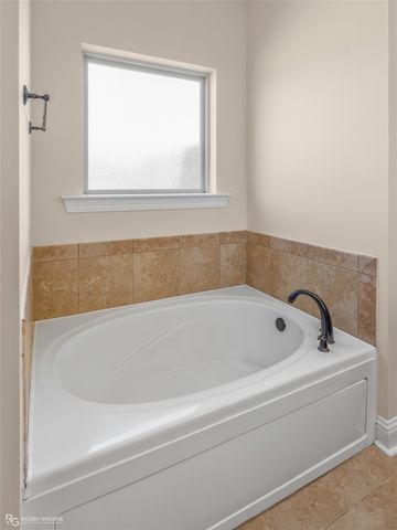 344 Camelback Drive, Bossier City, LA 71111
