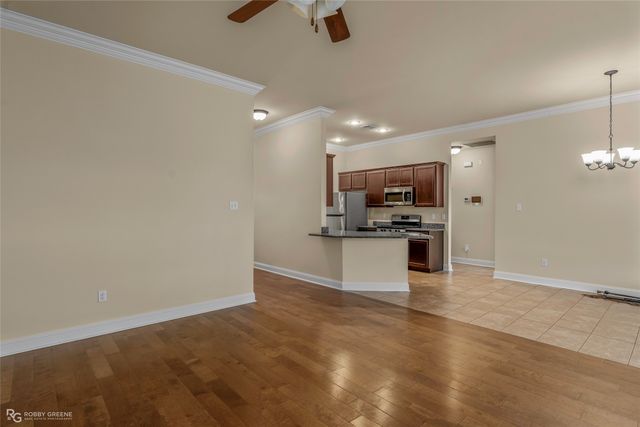 344 Camelback Drive, Bossier City, LA 71111