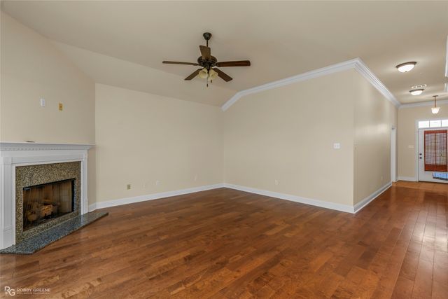 344 Camelback Drive, Bossier City, LA 71111