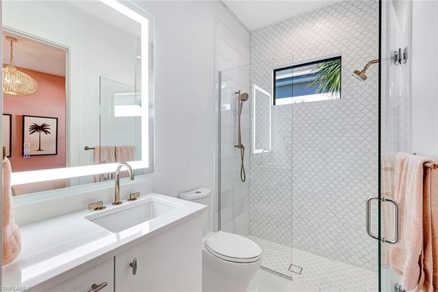 3124 Livorno LN, Naples, FL 34114