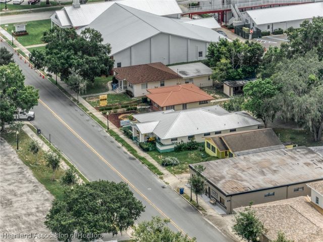 343 S Commerce Avenue, Sebring, FL 33870